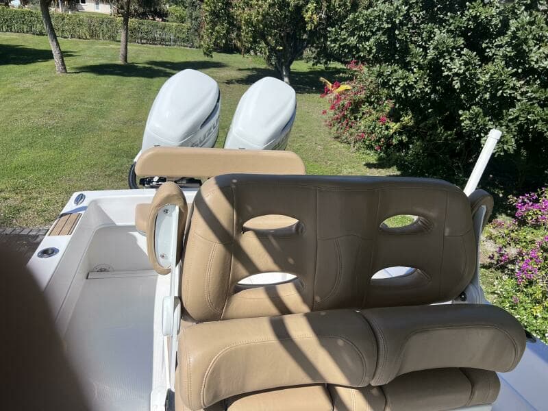 2022 Dusky 278 CENTER CONSOLE