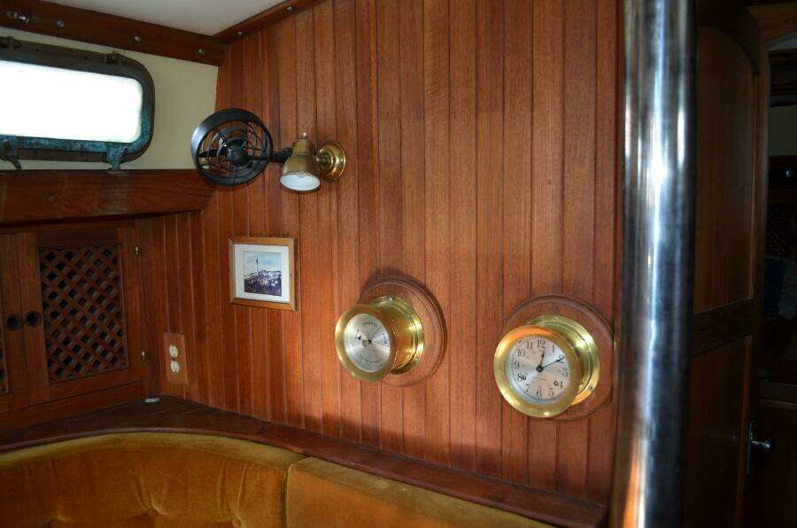 1982 Young Sun Cutter