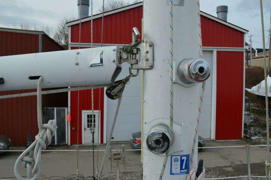 1982 Young Sun Cutter