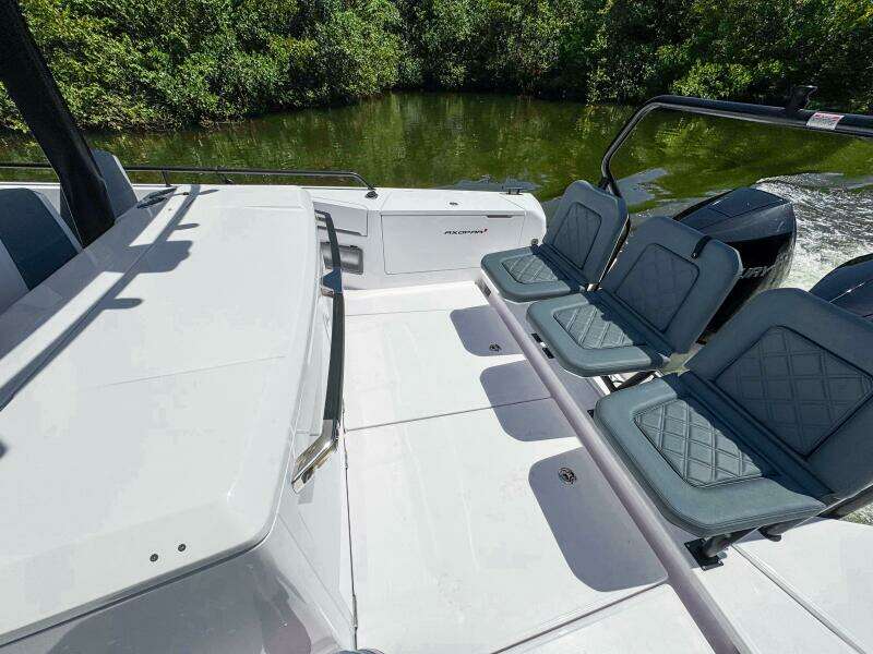 2024 Axopar 37 Sun Top