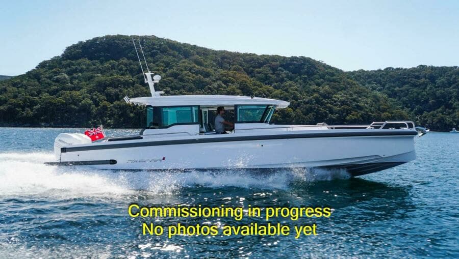 2024 Axopar 37XC CROSS CABIN