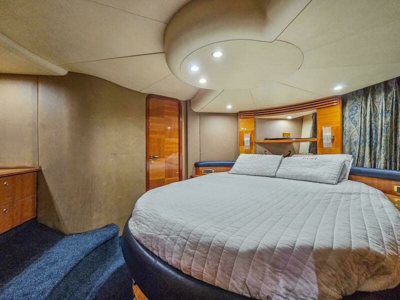 2005 Azimut 55 flybridge