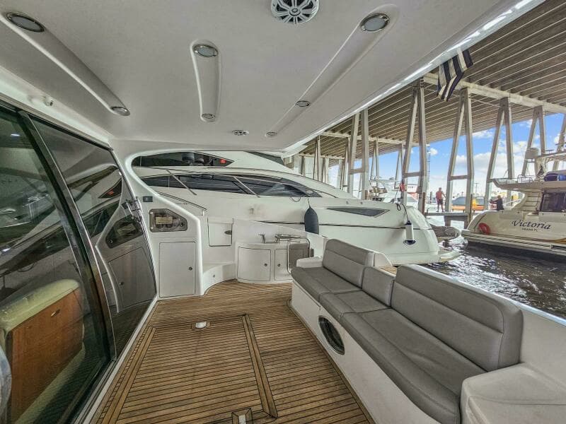 2005 Azimut 55 flybridge