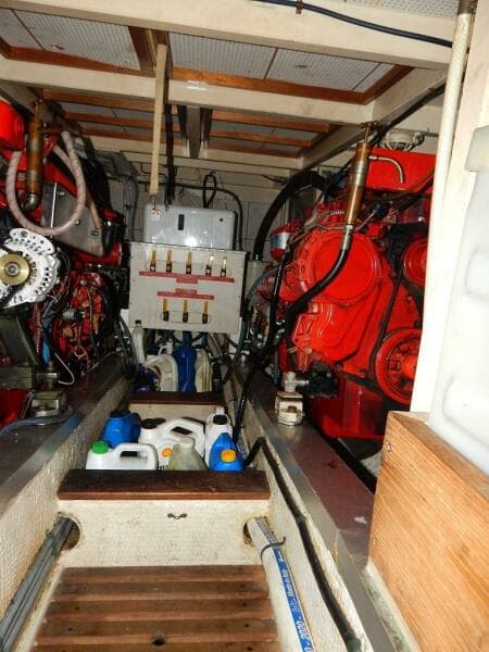 1989 Grand Banks Classic