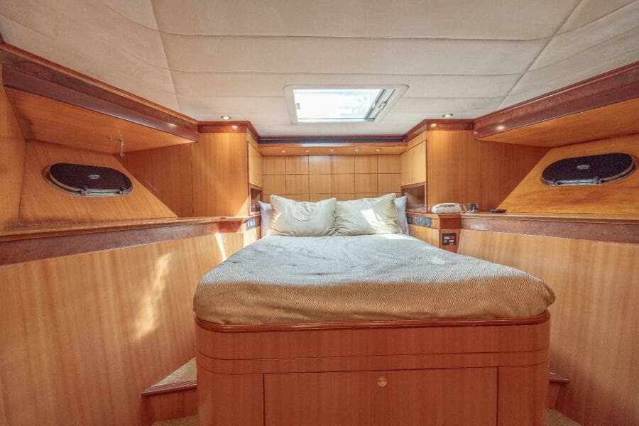 2001 Grand Harbour 76