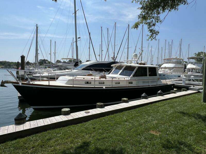 2004 Grand Banks Eastbay 49 SX