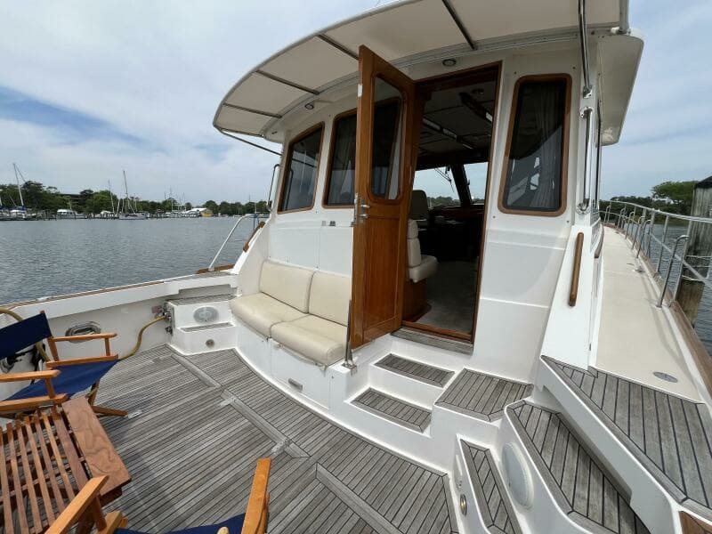 2004 Grand Banks Eastbay 49 SX