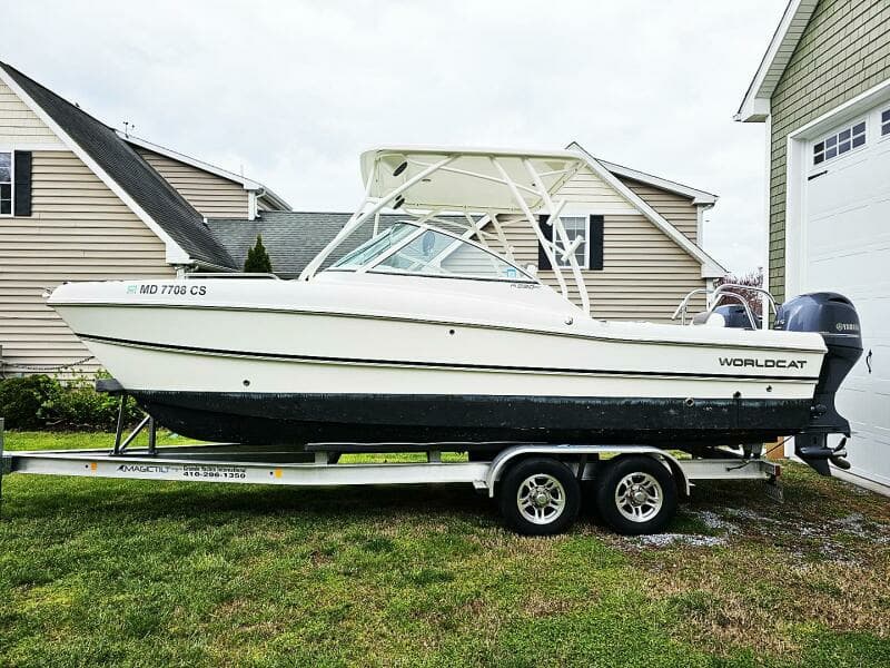 2018 World Cat 230 DC