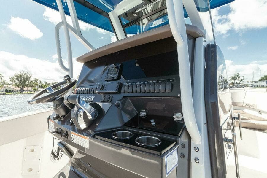 2018 Blackfin 272 CC