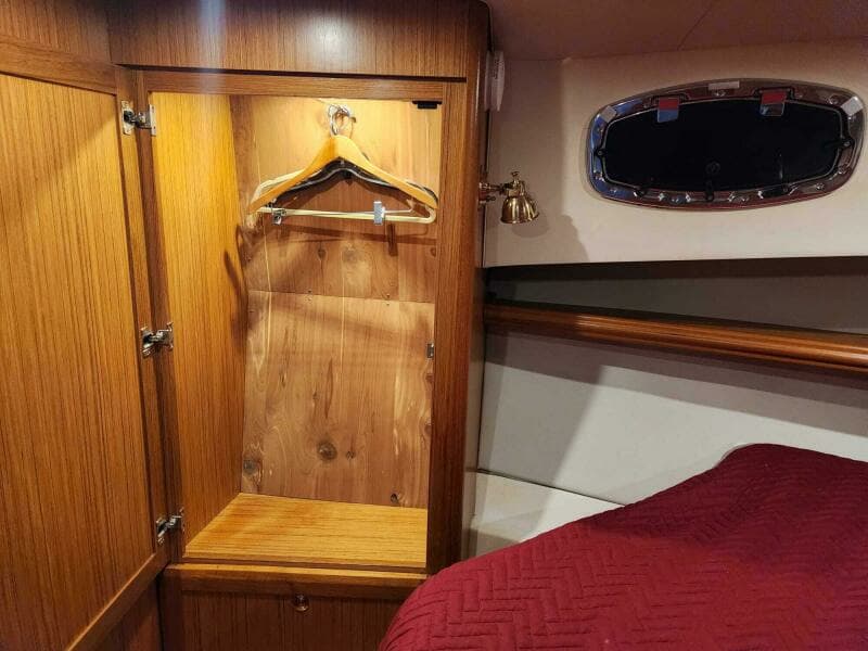 2016 Mainship M34 Pilot