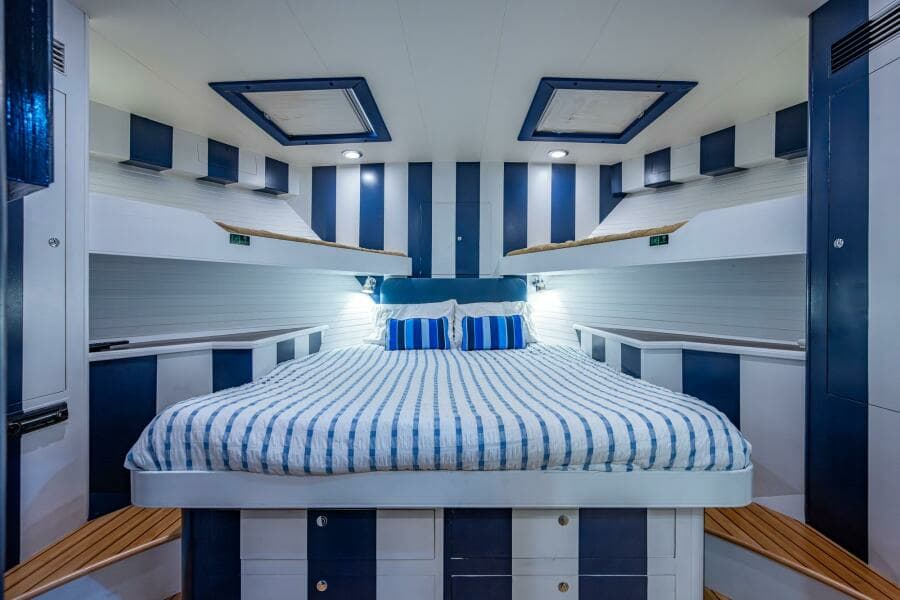 2013 Marlow Explorer Enclosed Bridge (CB)