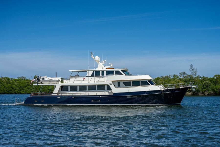 2013 Marlow Explorer Enclosed Bridge (CB)