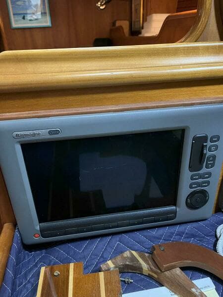 2001 Hinckley Sou'wester 59 CC Sloop