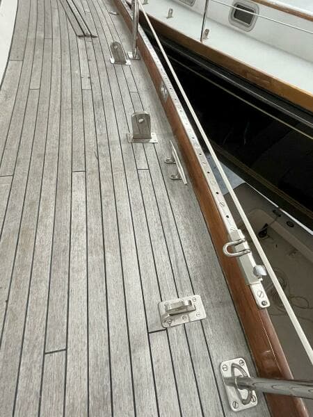 2001 Hinckley Sou'wester 59 CC Sloop