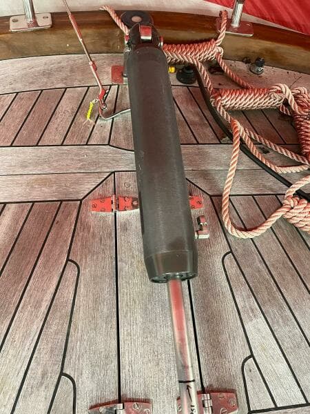 2001 Hinckley Sou'wester 59 CC Sloop