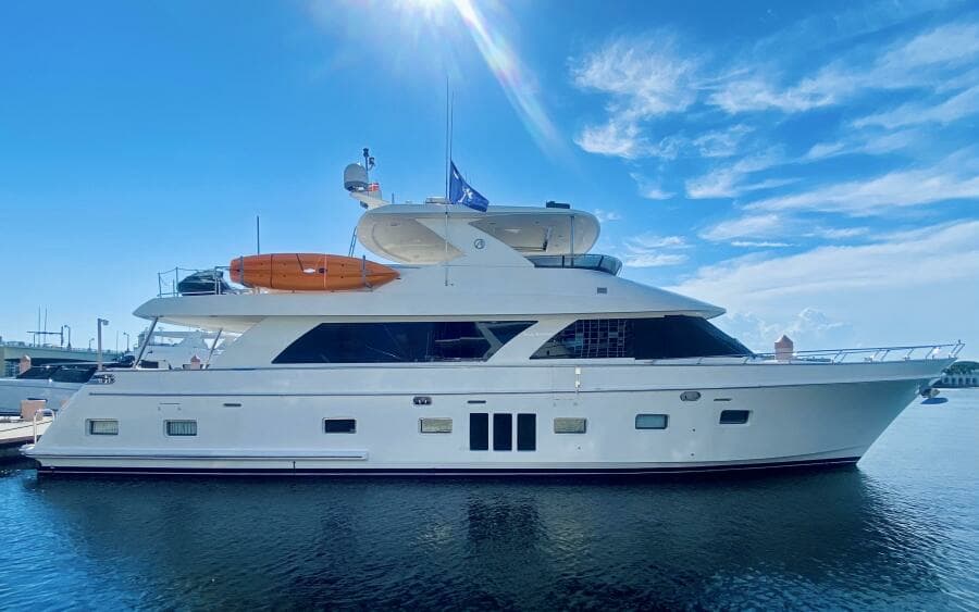 2010 Ocean Alexander 83