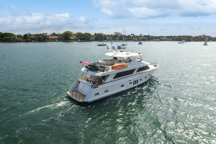 2010 Ocean Alexander 83