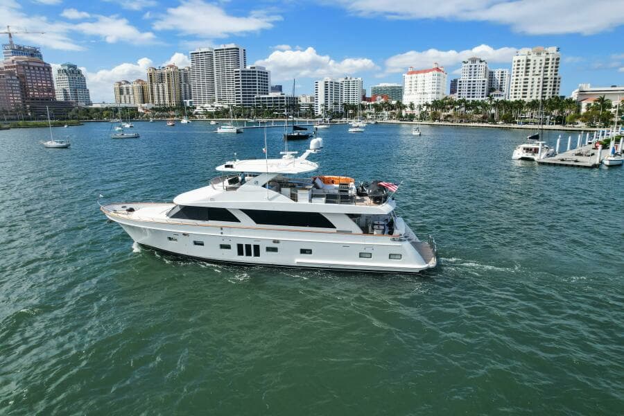 2010 Ocean Alexander 83