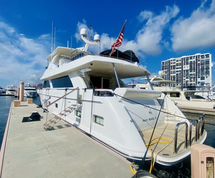 2010 Ocean Alexander 83