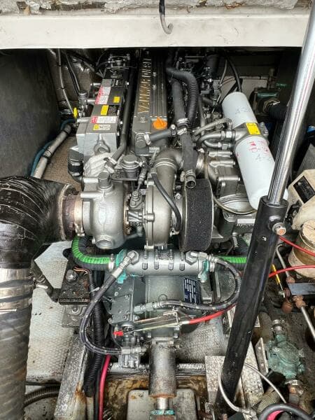 2000 Mainship Pilot 34