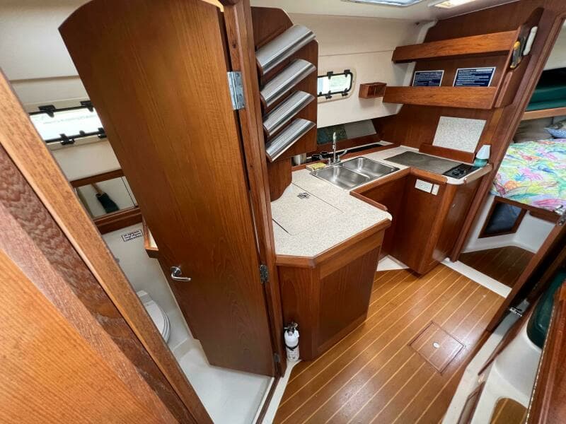 2000 Mainship Pilot 34