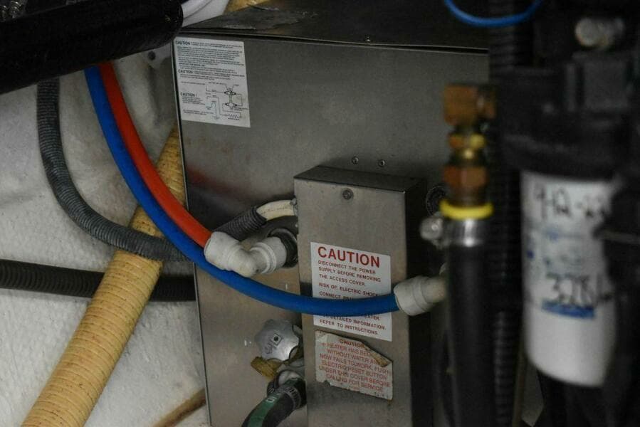 2005 Formula 37 Performance Cruiser