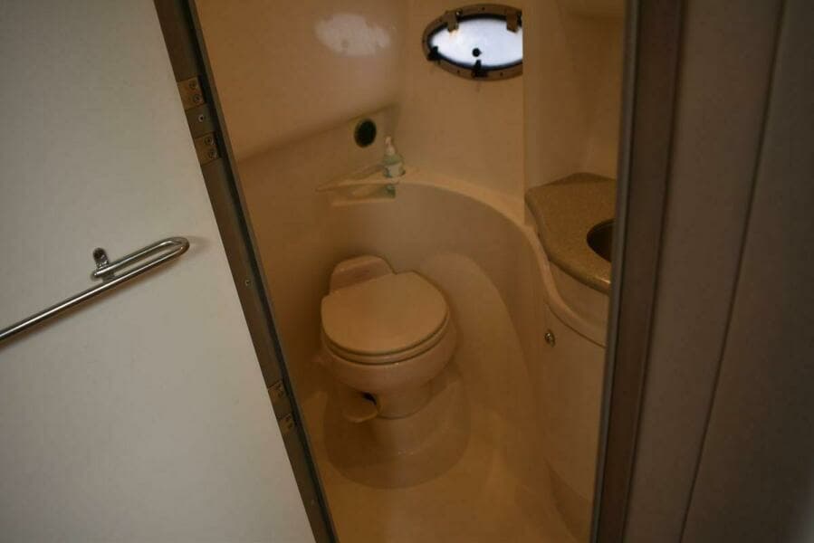 2005 Formula 37 Performance Cruiser