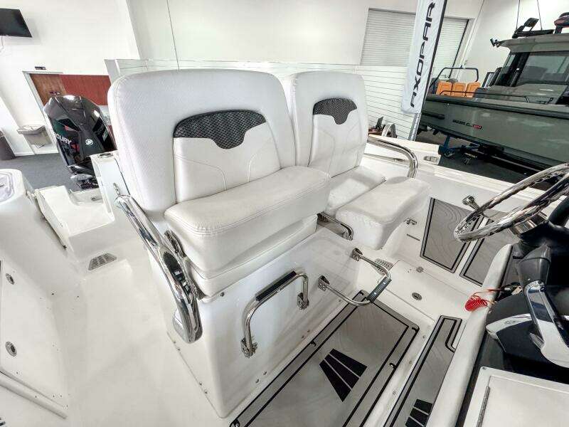 2024 Wellcraft 263 Fisherman