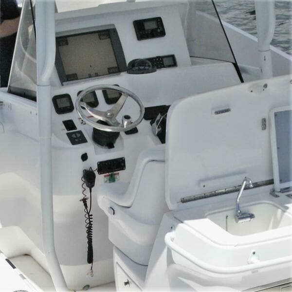 2011 Intrepid 323 Cuddy