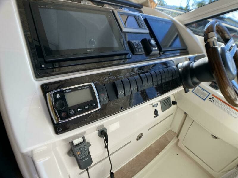 2010 Sea Ray 45 Sundancer