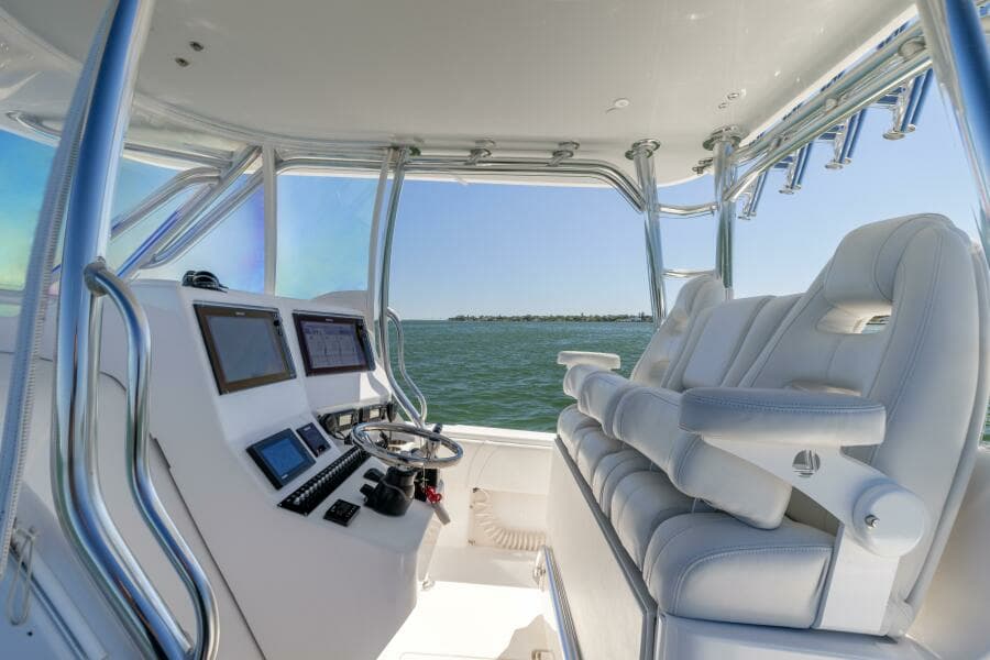 2021 Contender 39 FA