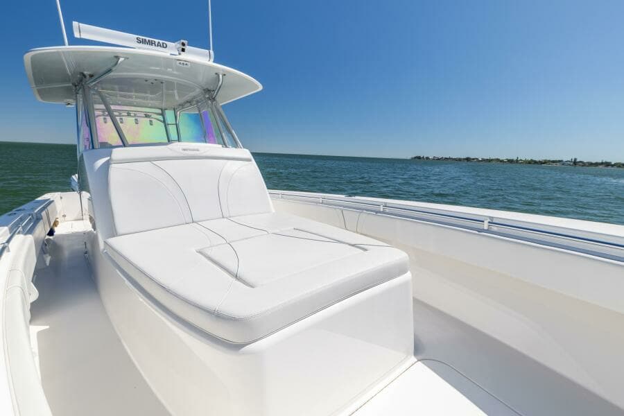 2021 Contender 39 FA