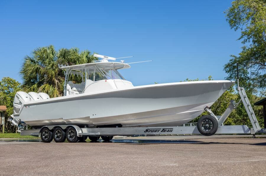 2021 Contender 39 FA