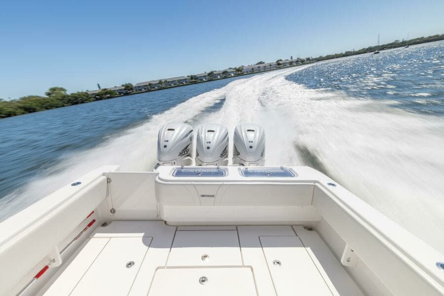 2021 Contender 39 FA