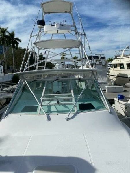 2000 Cabo 35 Express