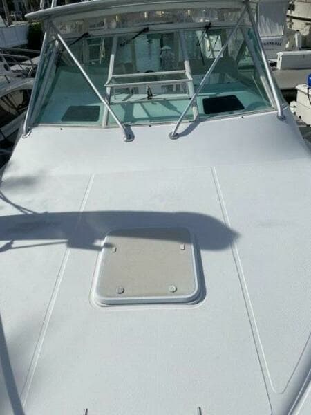 2000 Cabo 35 Express