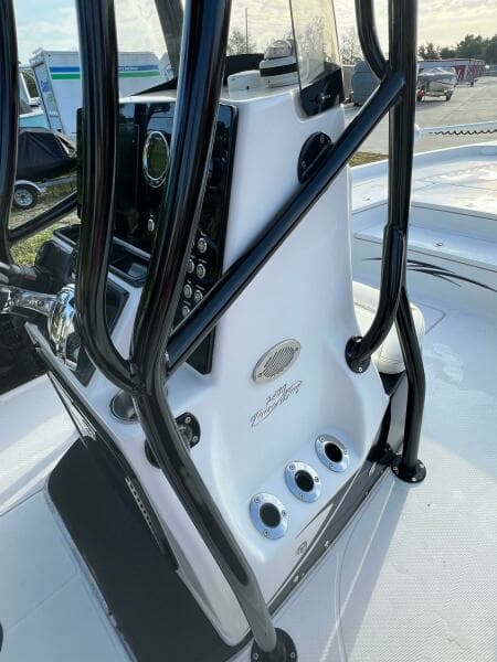 2016 Blue Wave 2400 Pure Bay