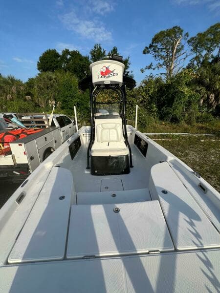 2016 Blue Wave 2400 Pure Bay