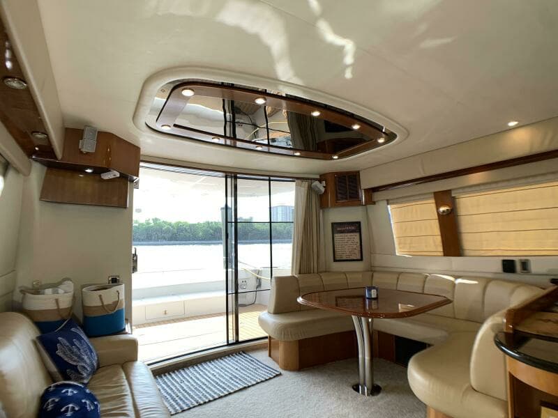 2006 Carver 56 Voyager