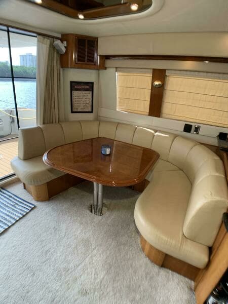 2006 Carver 56 Voyager