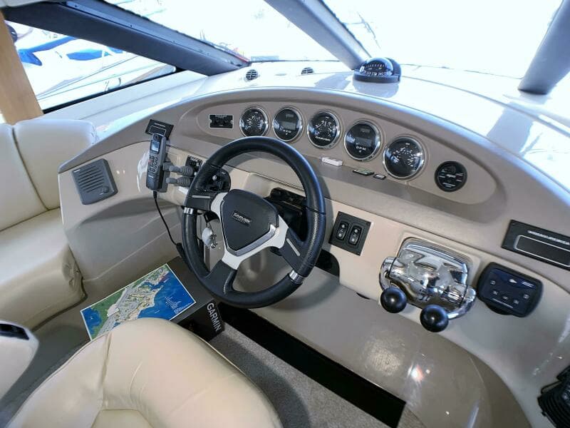 2006 Carver 56 Voyager