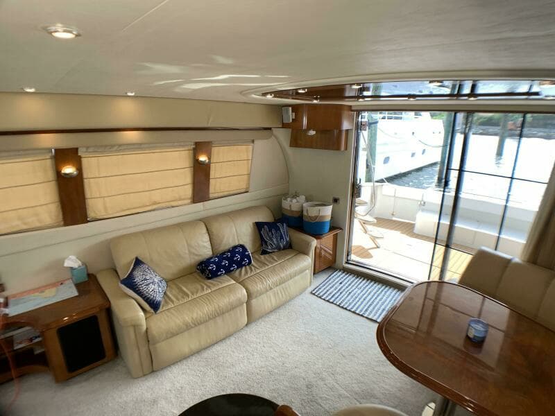2006 Carver 56 Voyager