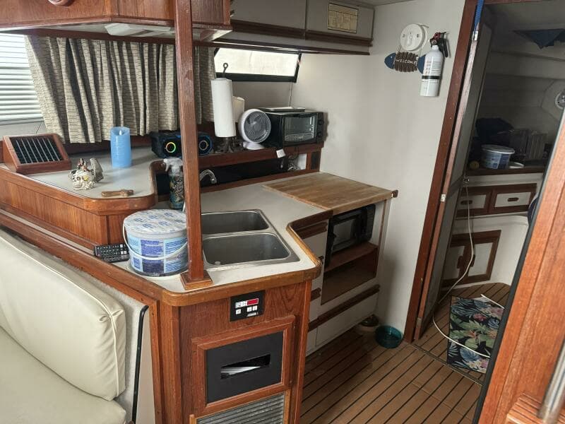 1990 Carver Mariner 3297