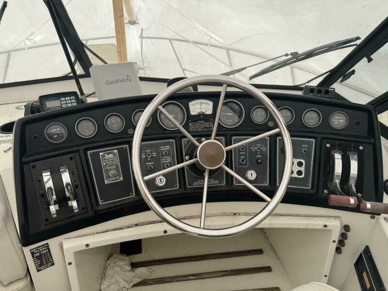 1990 Carver Mariner 3297