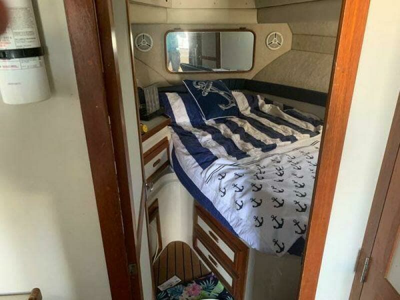 1990 Carver Mariner 3297