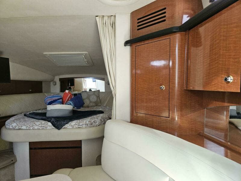 2004 Sea Ray 320