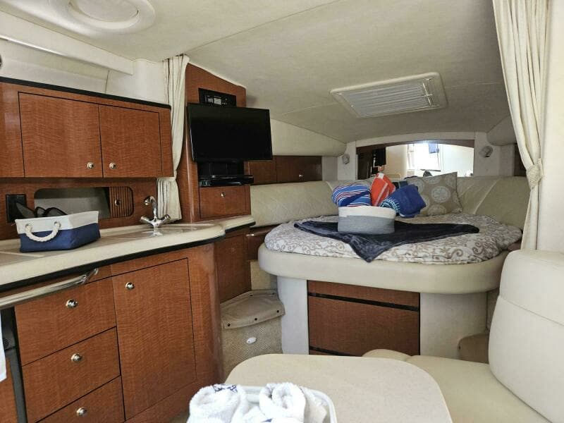 2004 Sea Ray 320