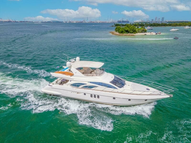 2004 Azimut 62