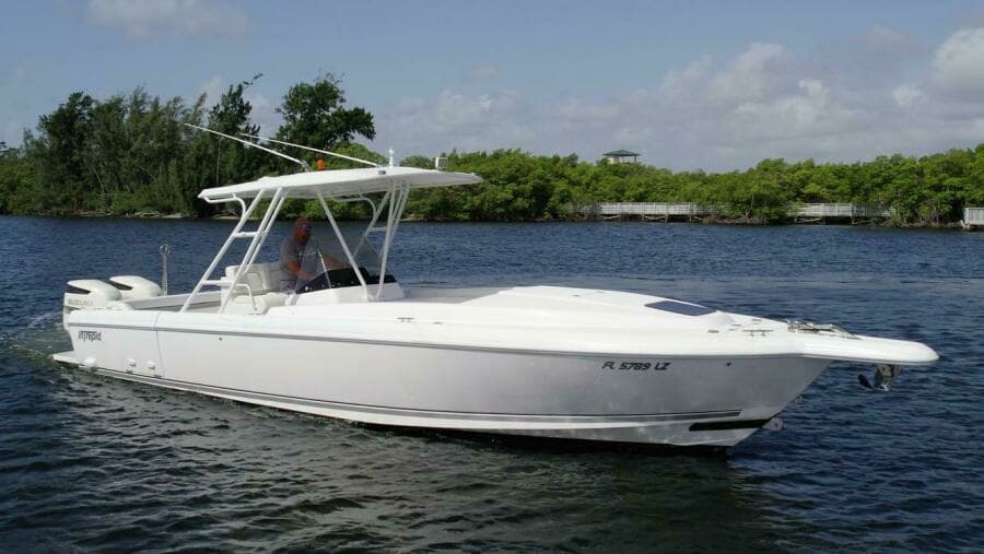 2003 Intrepid 32