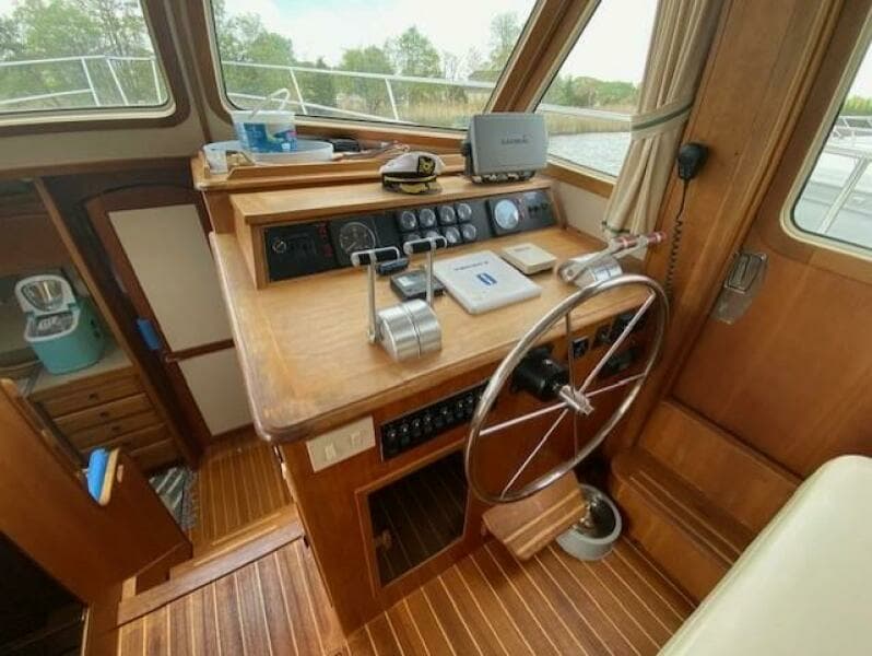 1999 Sabre 43 Fast Trawler